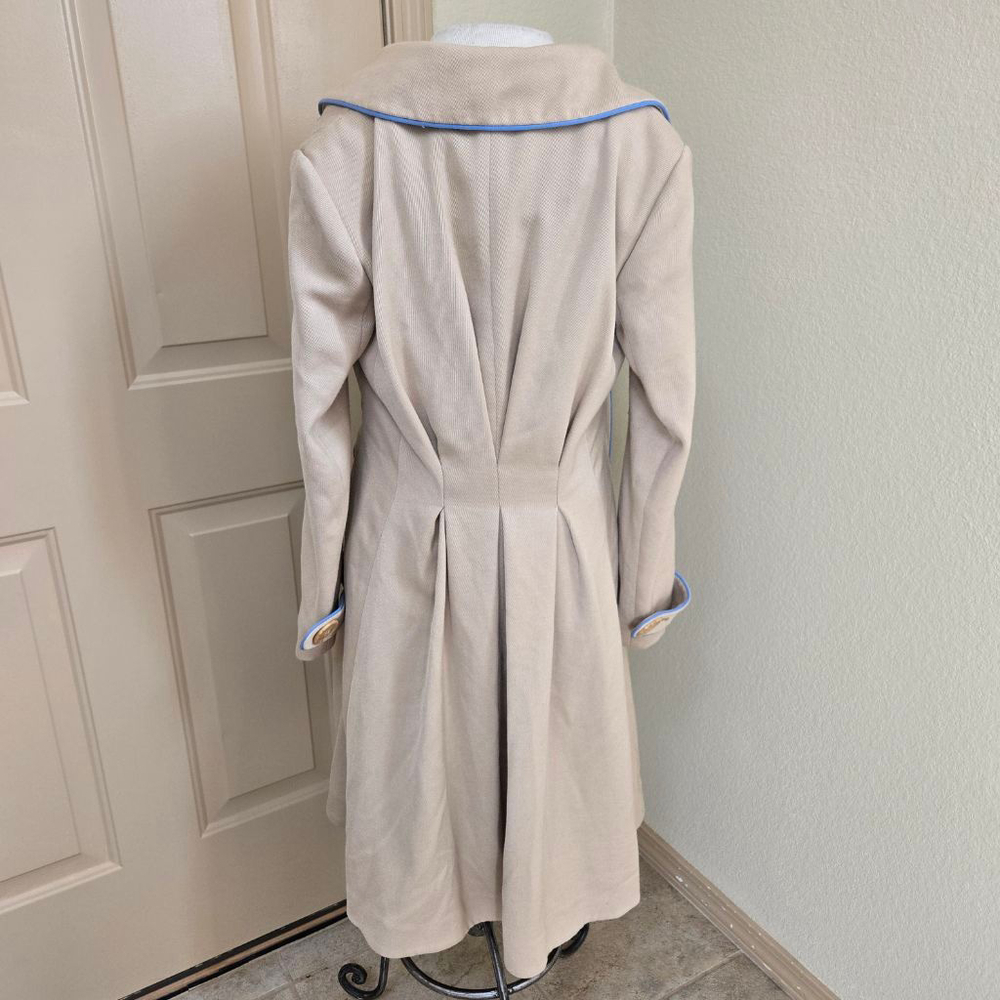 Anthropologie ett:twa Beige Piped Trench Coat with Blue Trim, Size 6 - Picture 4 of 11